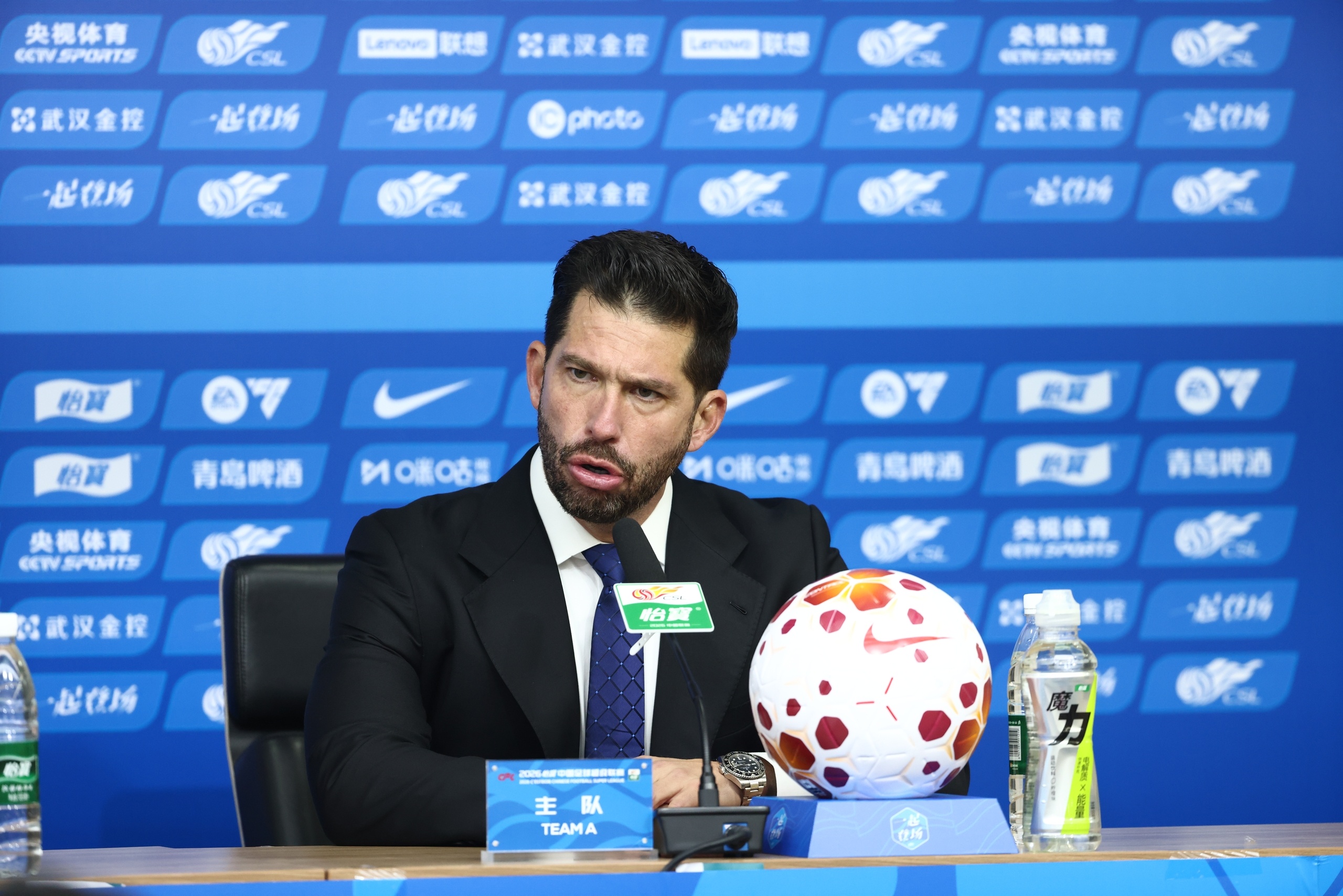 在线体育游戏娱乐平台-莫拉赛后：球员展现出顽强的斗志，会抓住间歇期机会提高和加强